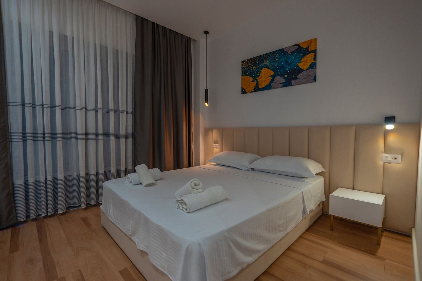 caption (7) caption (7)