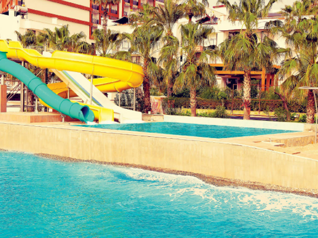 adin_beach_hotel_33200