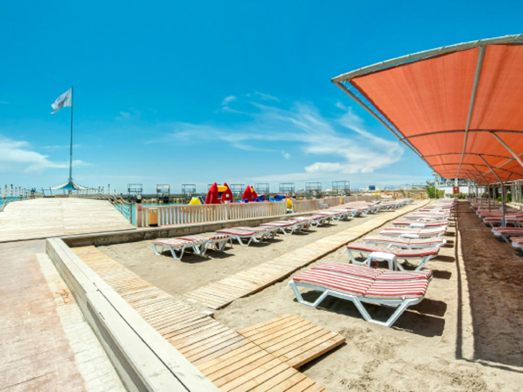 adin_beach_hotel_33203
