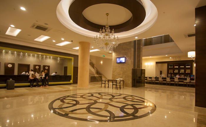 linda_sunny_beach_35440