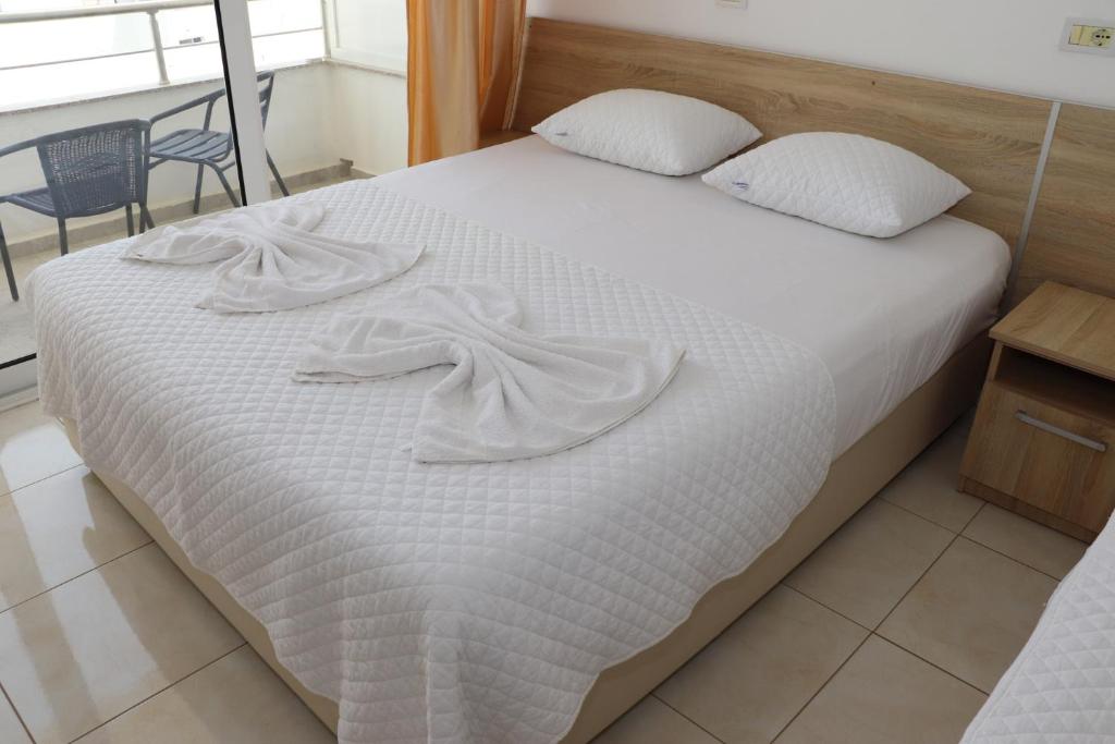 a448e64df7d3039f7c6a5c58d38a345e